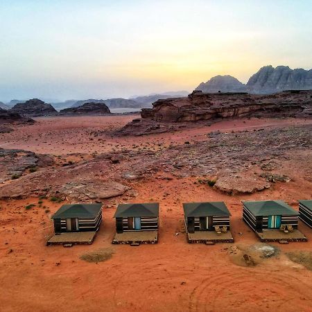 Salameh'S Bedouin Camp Hotel Вади Рум Екстериор снимка