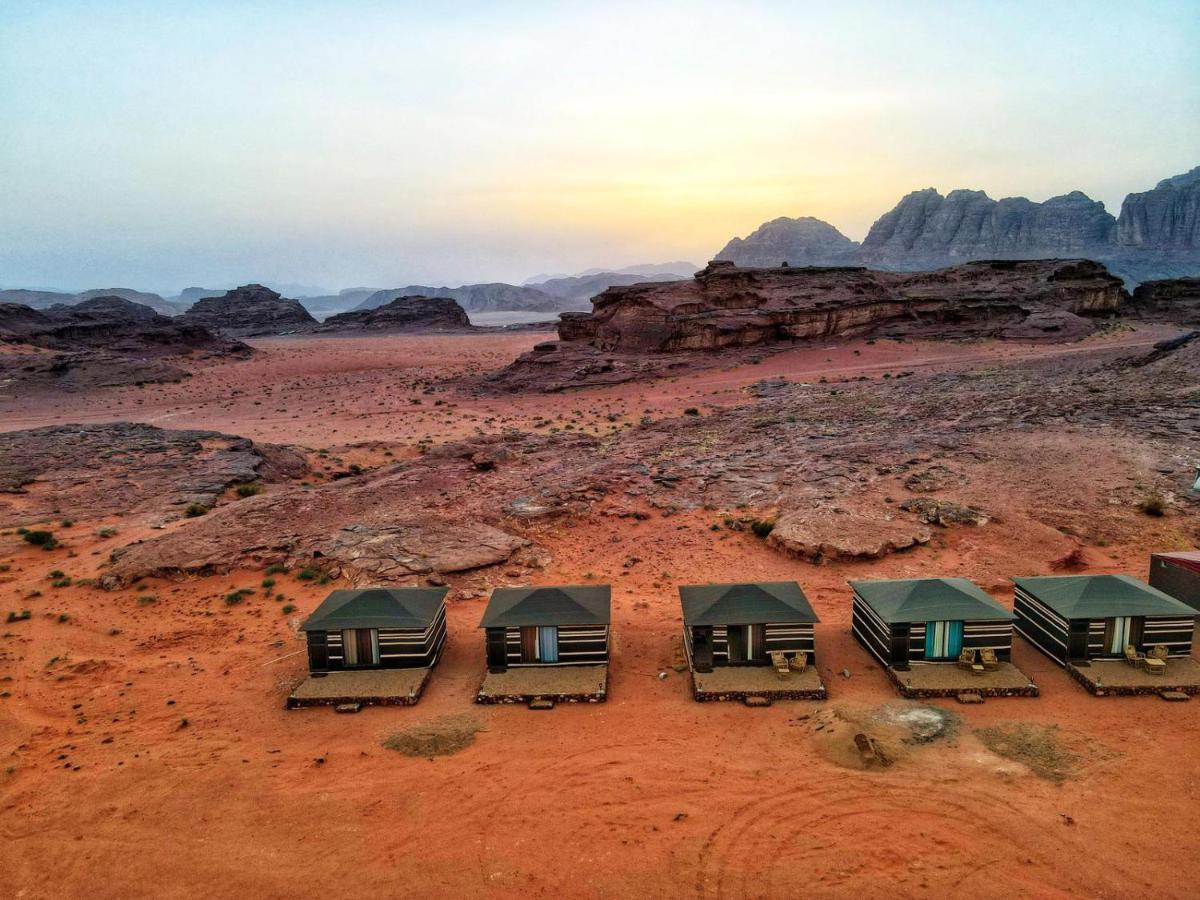 Salameh'S Bedouin Camp Hotel Вади Рум Екстериор снимка