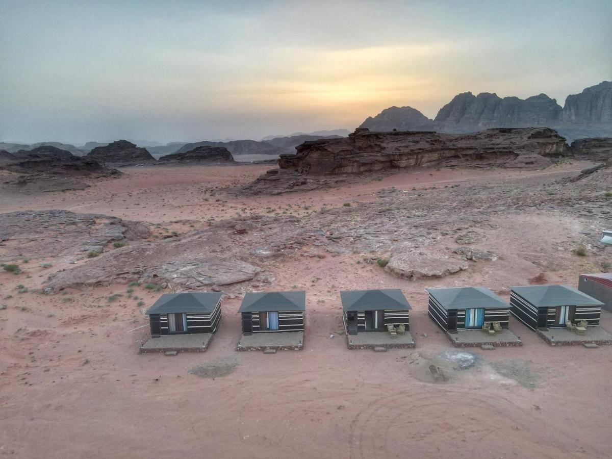 Salameh'S Bedouin Camp Hotel Вади Рум Екстериор снимка