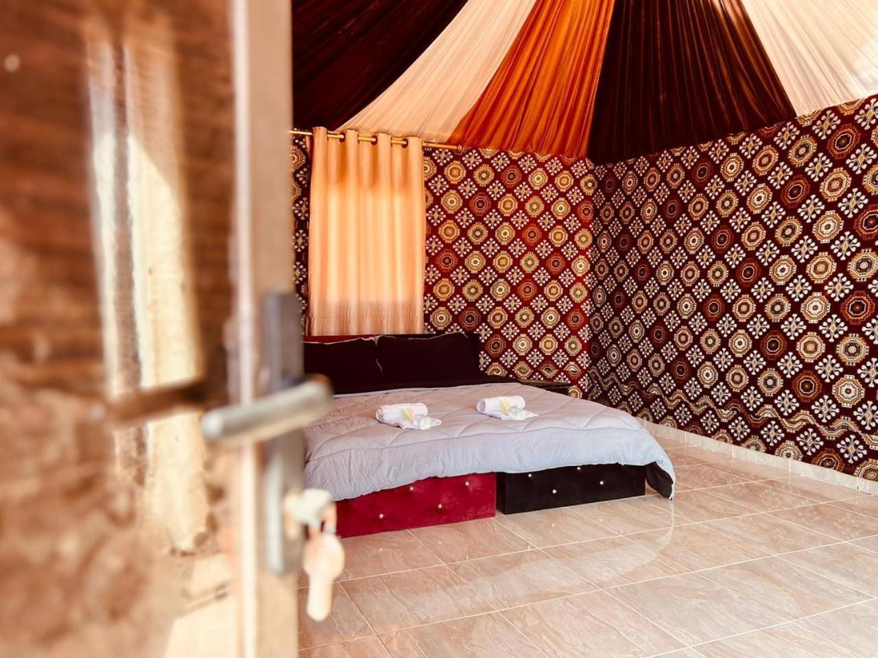 Salameh'S Bedouin Camp Hotel Вади Рум Екстериор снимка