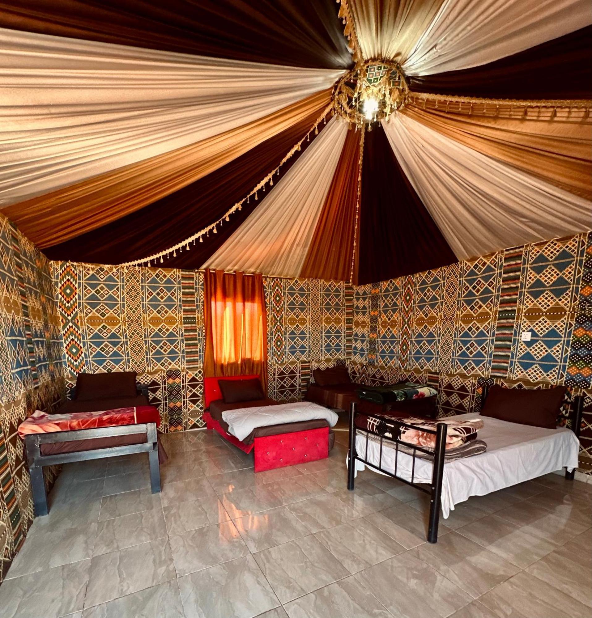 Salameh'S Bedouin Camp Hotel Вади Рум Екстериор снимка