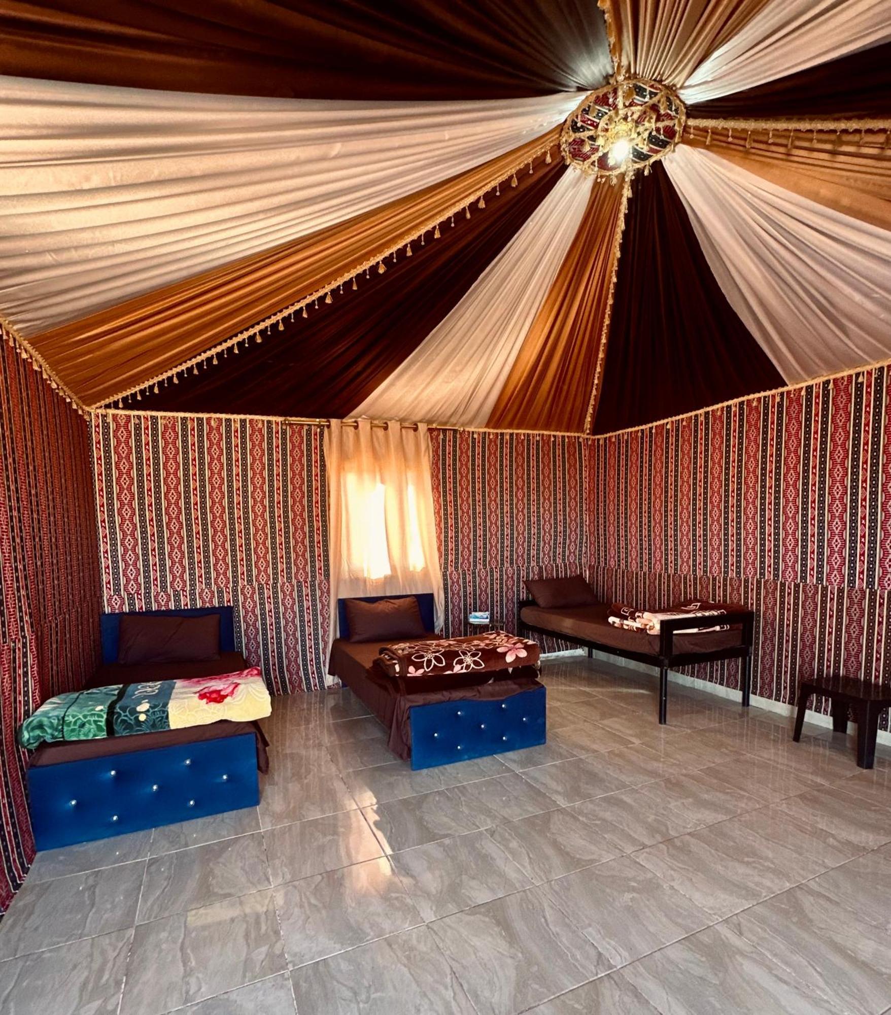 Salameh'S Bedouin Camp Hotel Вади Рум Екстериор снимка
