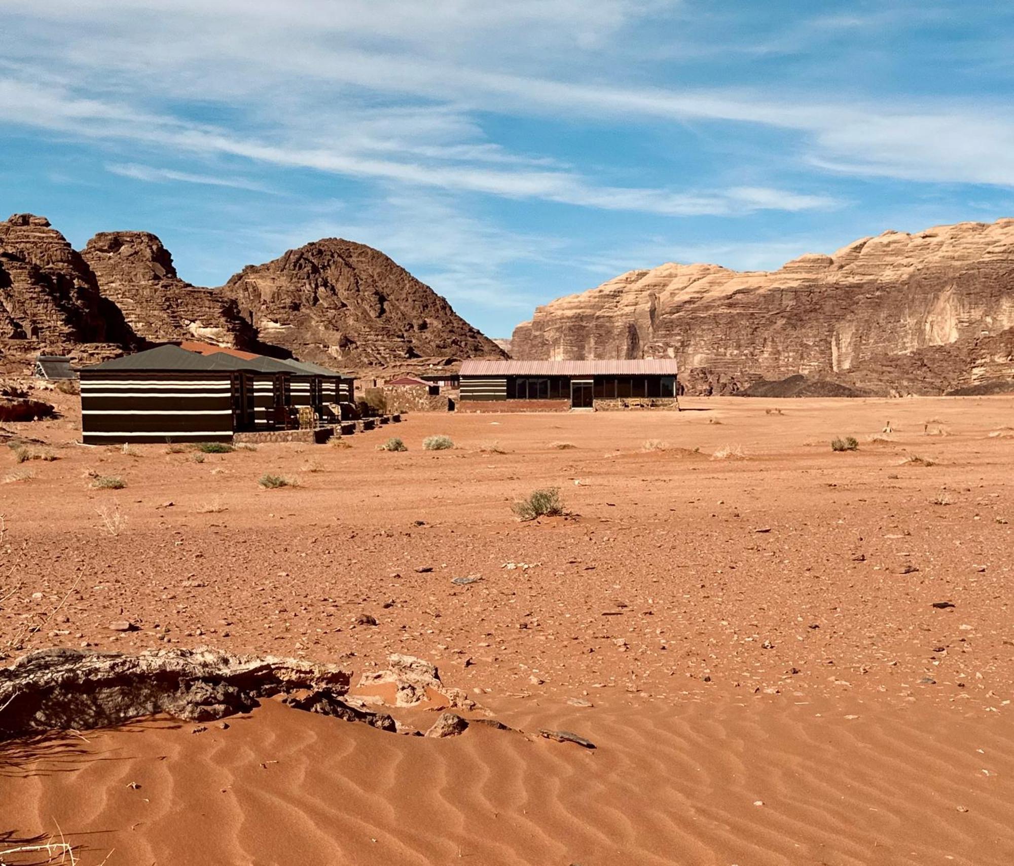 Salameh'S Bedouin Camp Hotel Вади Рум Екстериор снимка